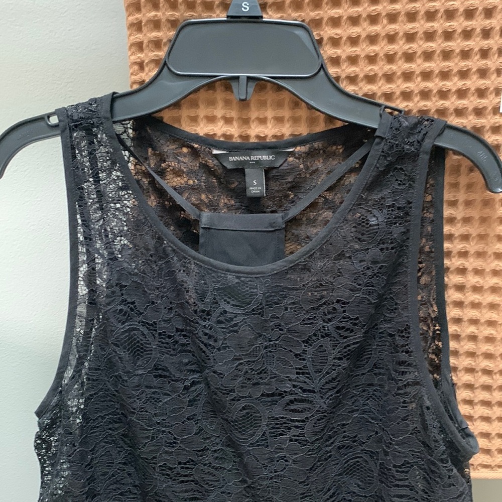 Banana republic size small semi sheer tank top dressy